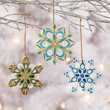 Load image into Gallery viewer, Quilled Snowflake Ornament Set