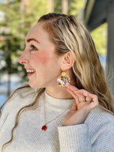 Load image into Gallery viewer, Primrose Confetti Disc Earrings